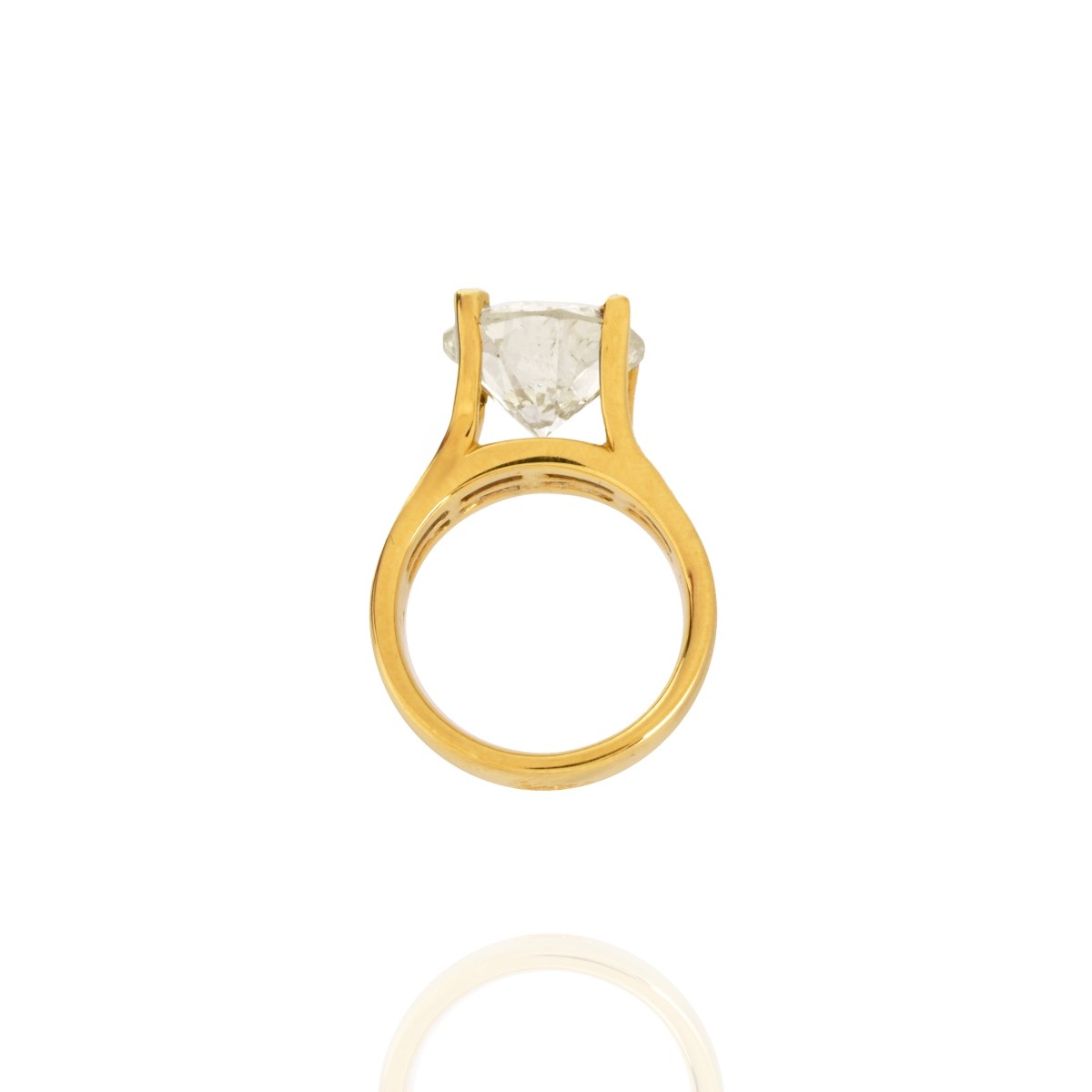 Diamond and 18K Ring