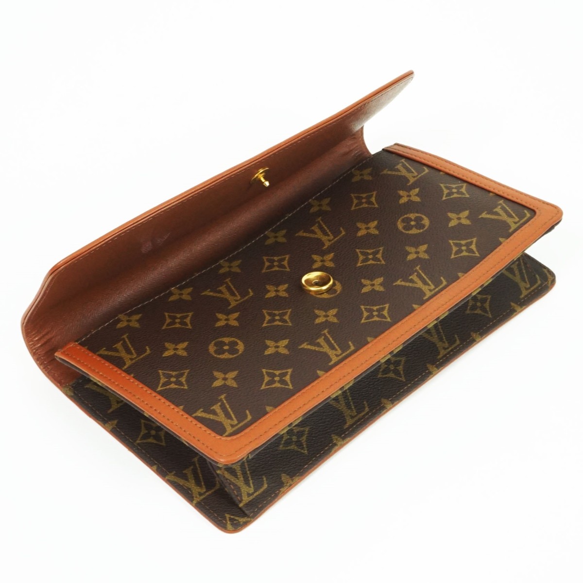 Louis Vuitton Clutch