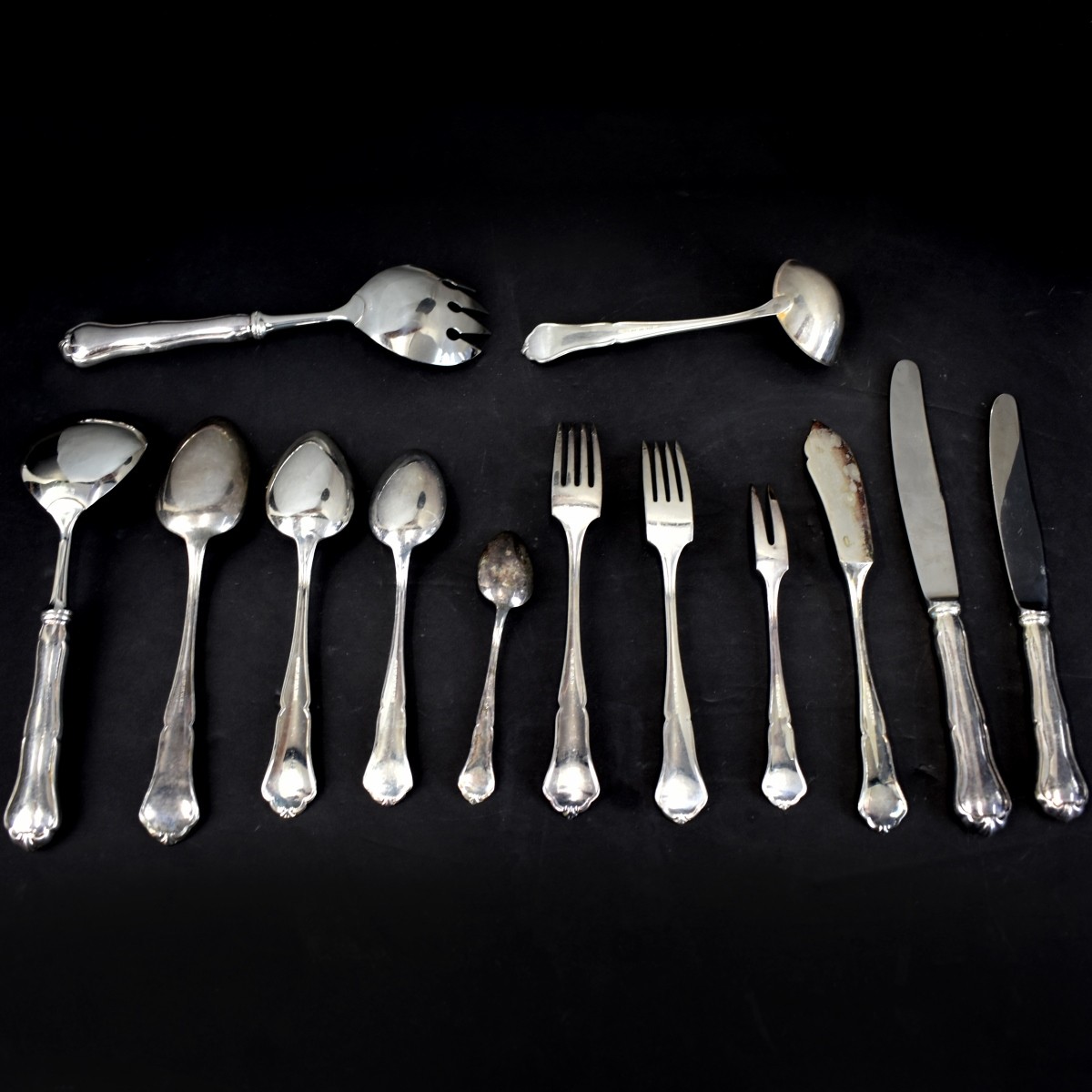 Hopeakeskus Oy Flatware