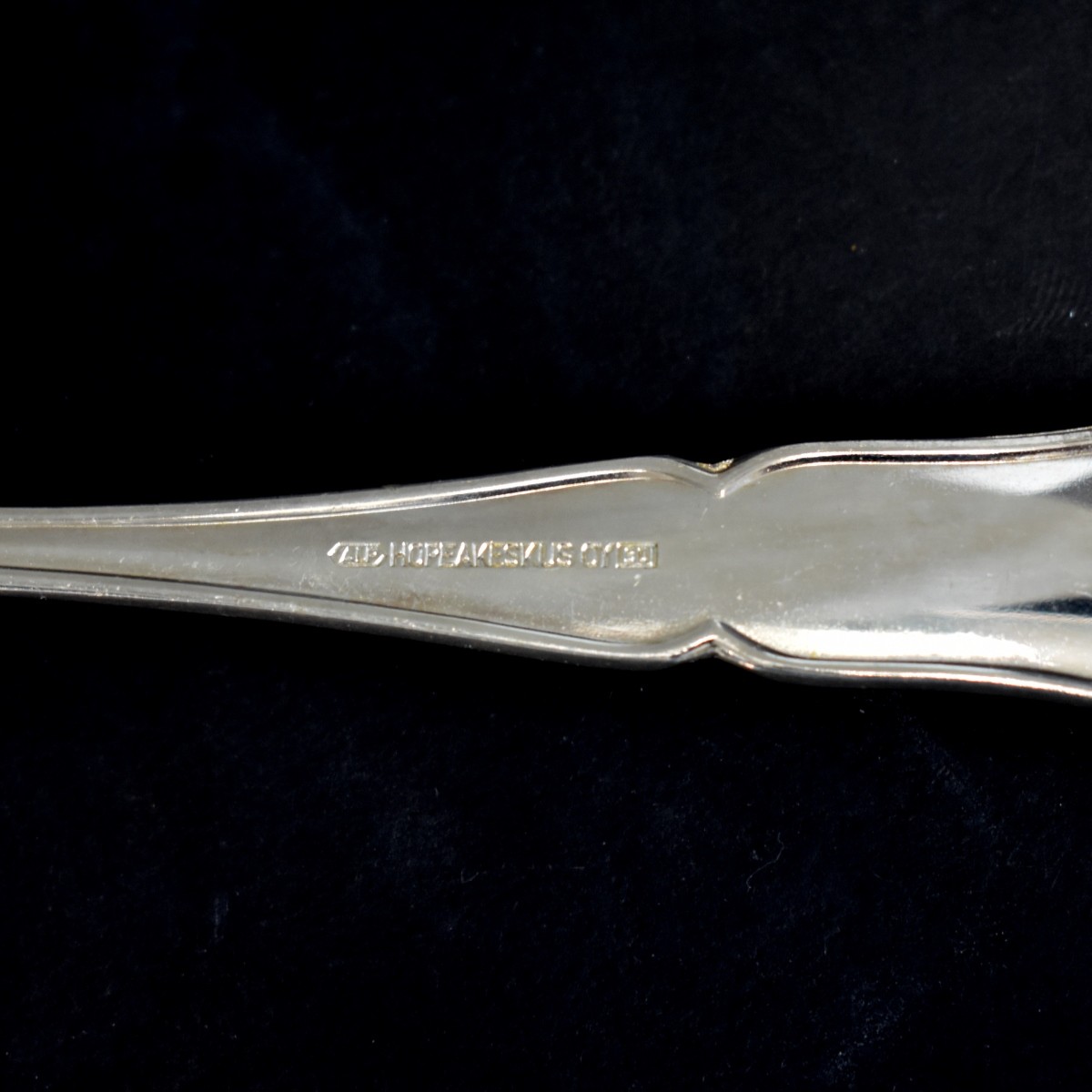 Hopeakeskus Oy Flatware