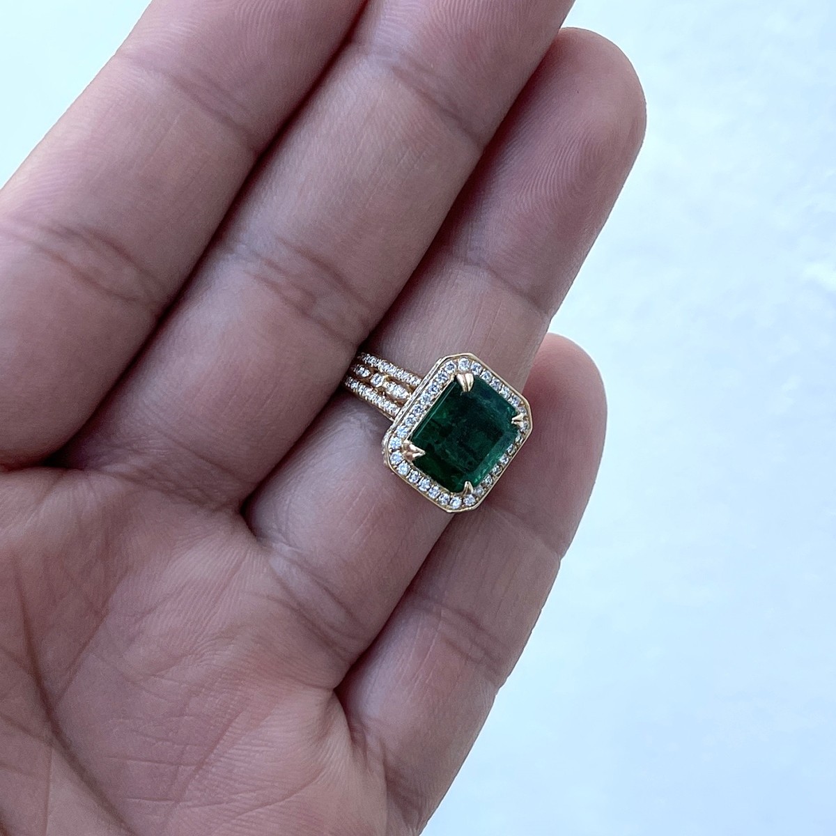 Emerald, Diamond and 18K Ring