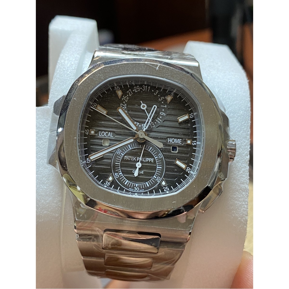 Patek Philippe Nautilus 5990/1A