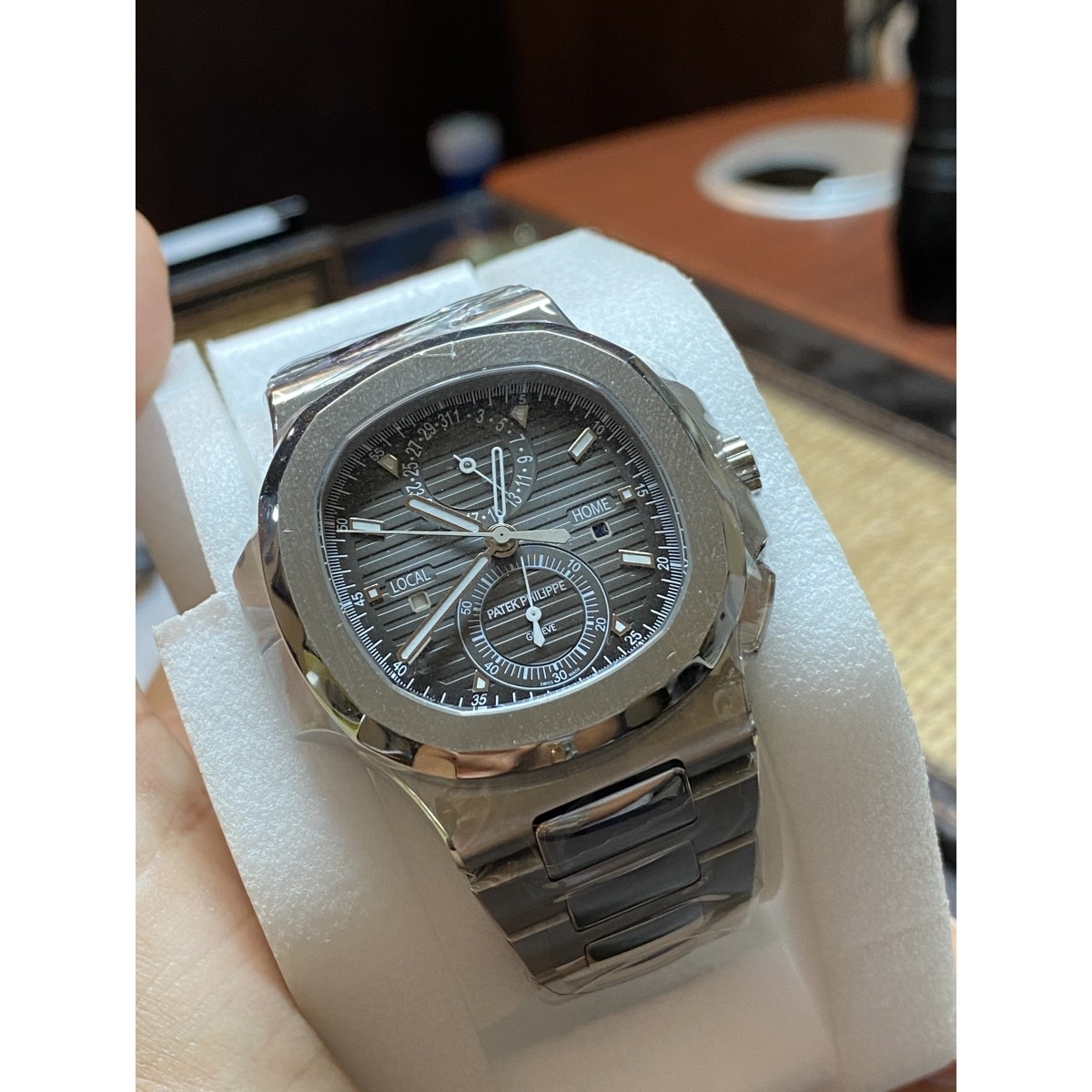 Patek Philippe Nautilus 5990/1A