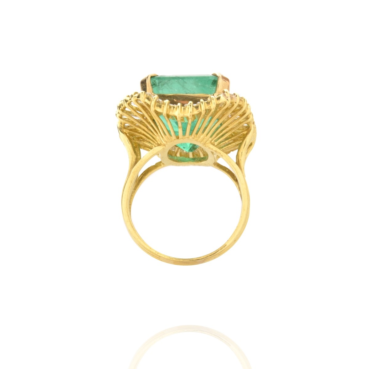 AGL Emerald, Diamond and 18K Ring