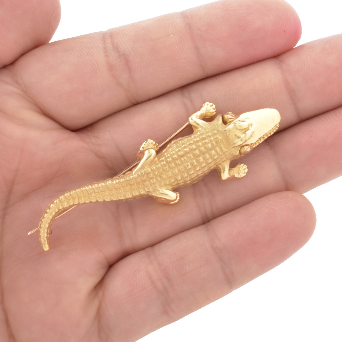 18K Brooch