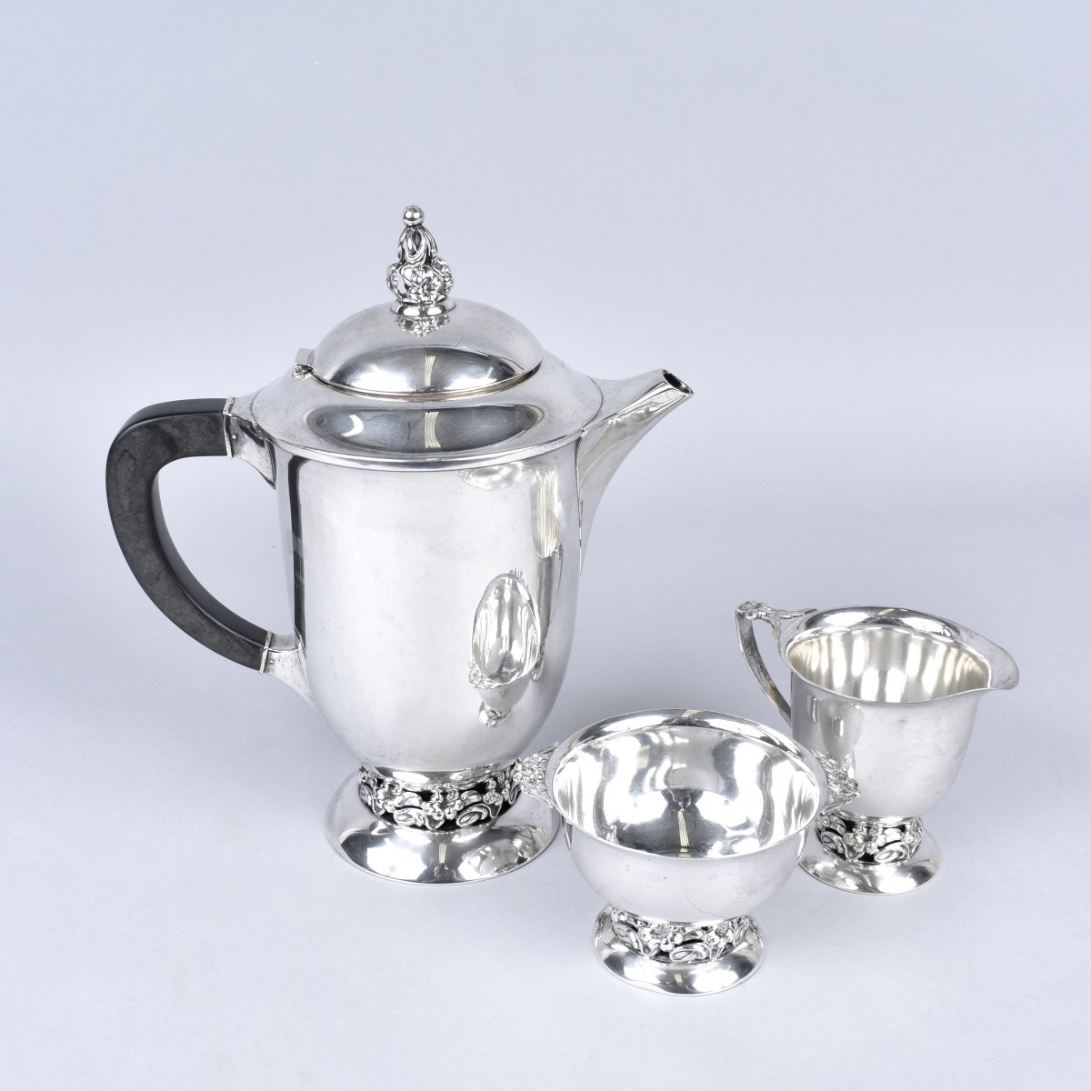 Mueck Carey Co. 3-Piece Tea Set