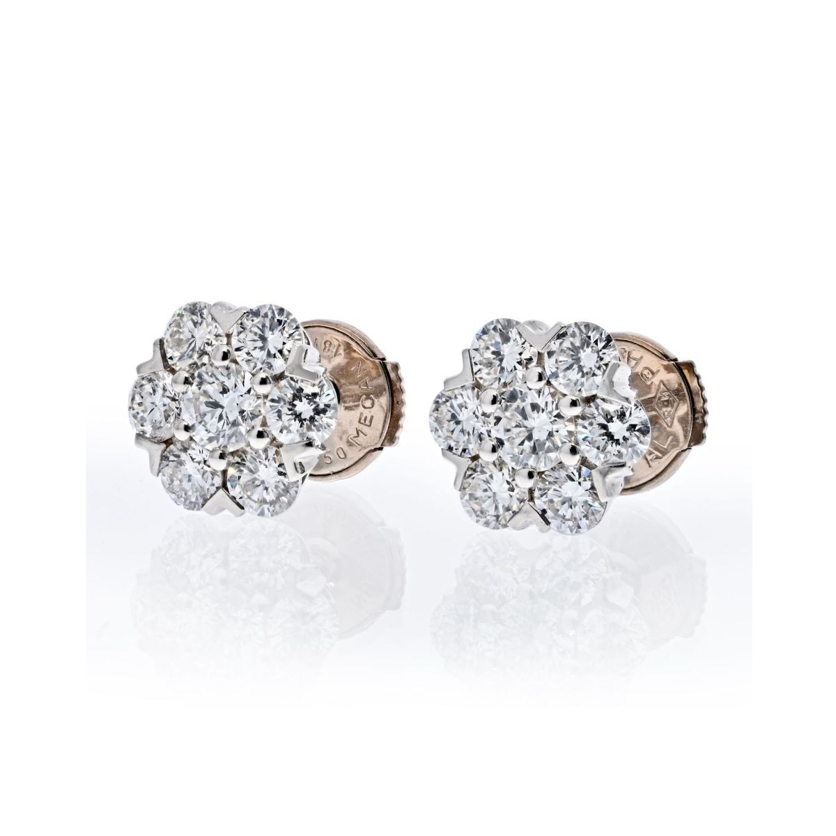 VCA Diamond Ear Studs