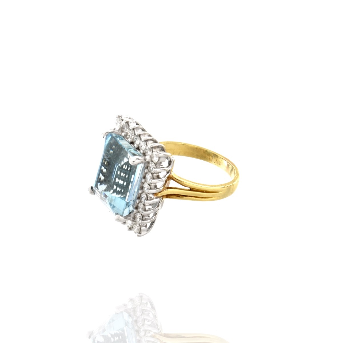 Aquamarine, Diamond and 18K Ring