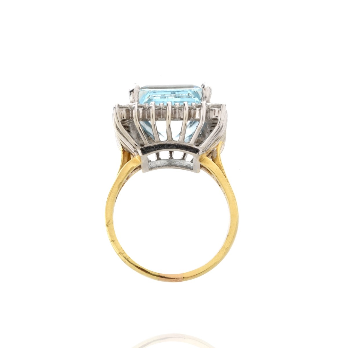 Aquamarine, Diamond and 18K Ring