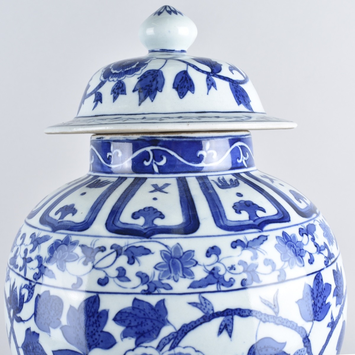 Chinese Ming Style Ginger Jar