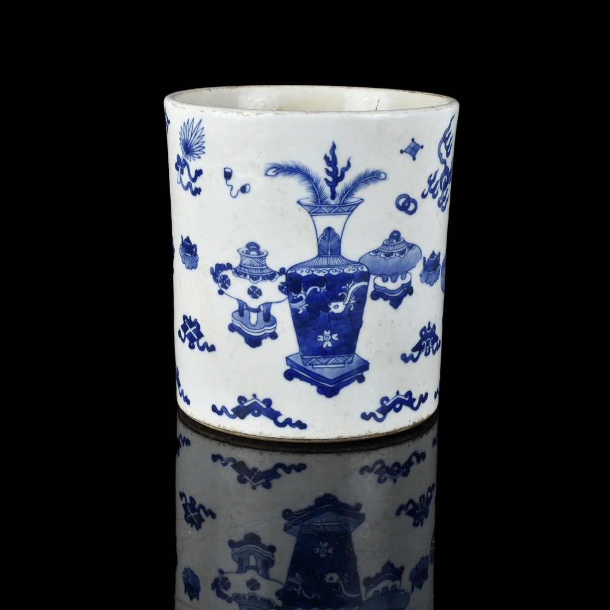 Chinese Porcelain Brush Pot.