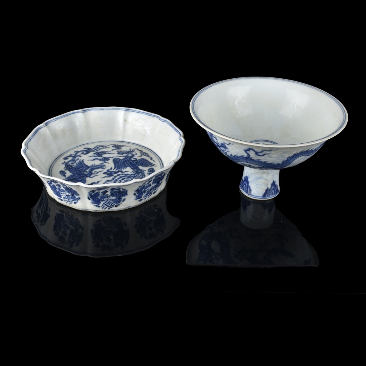 Two Chinese Porcelain Tableware