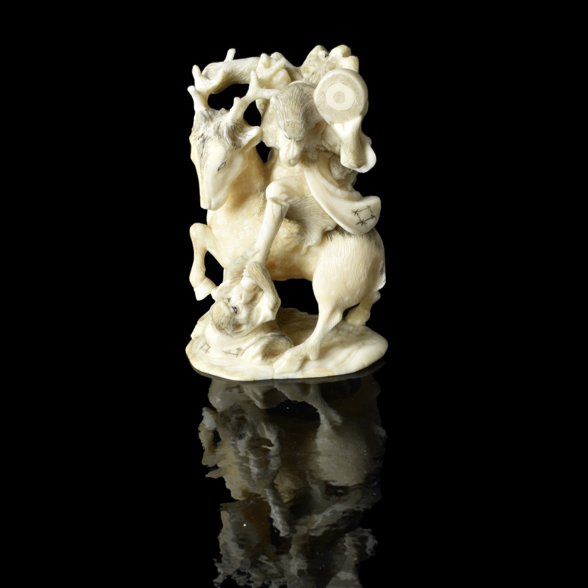Antique Japanese Carved Okimono Figurine