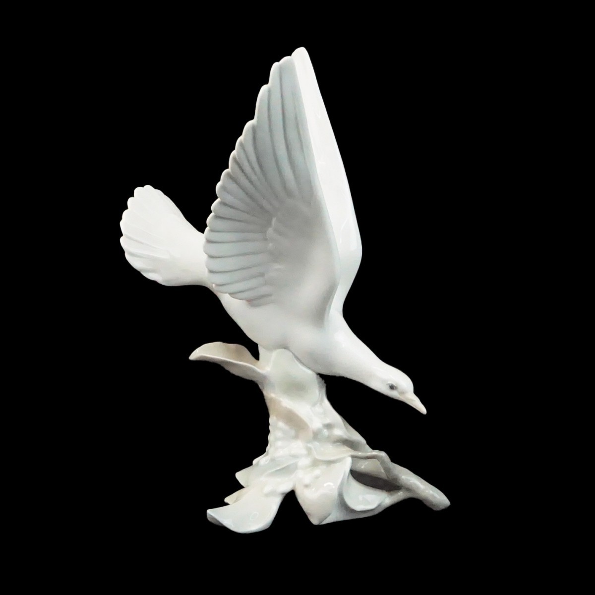 Lladro "Turtle Dove" Porcelain Figurine