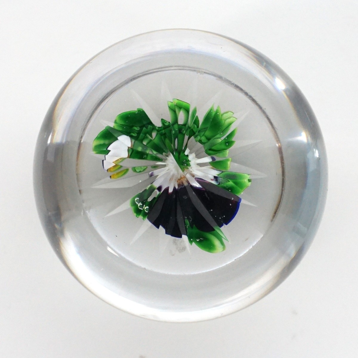 Baccarat Paperweight Pansy