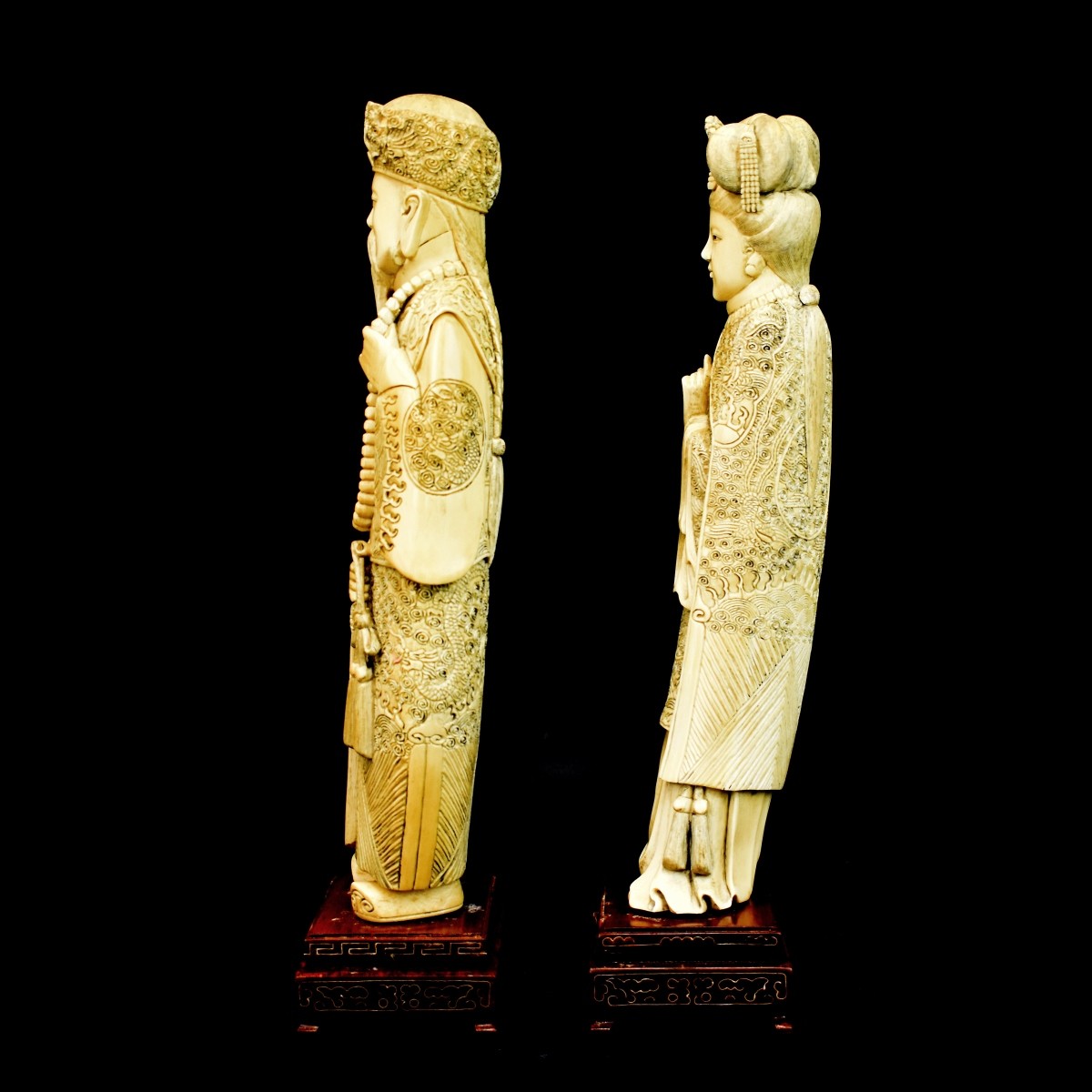 Pair of Chinese Figurines