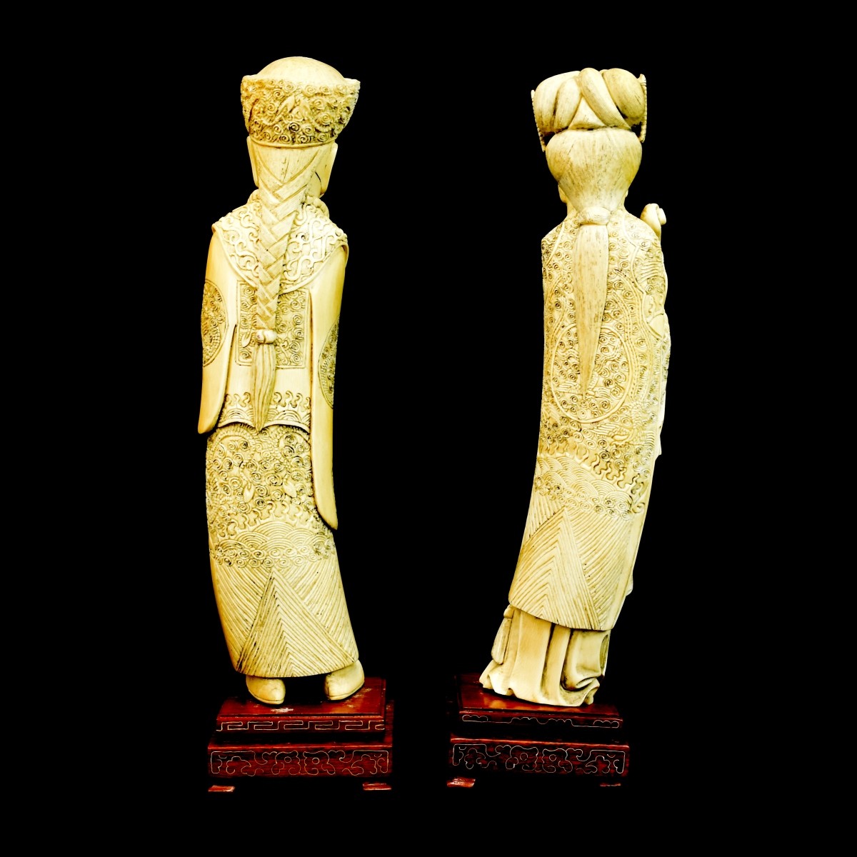 Pair of Chinese Figurines