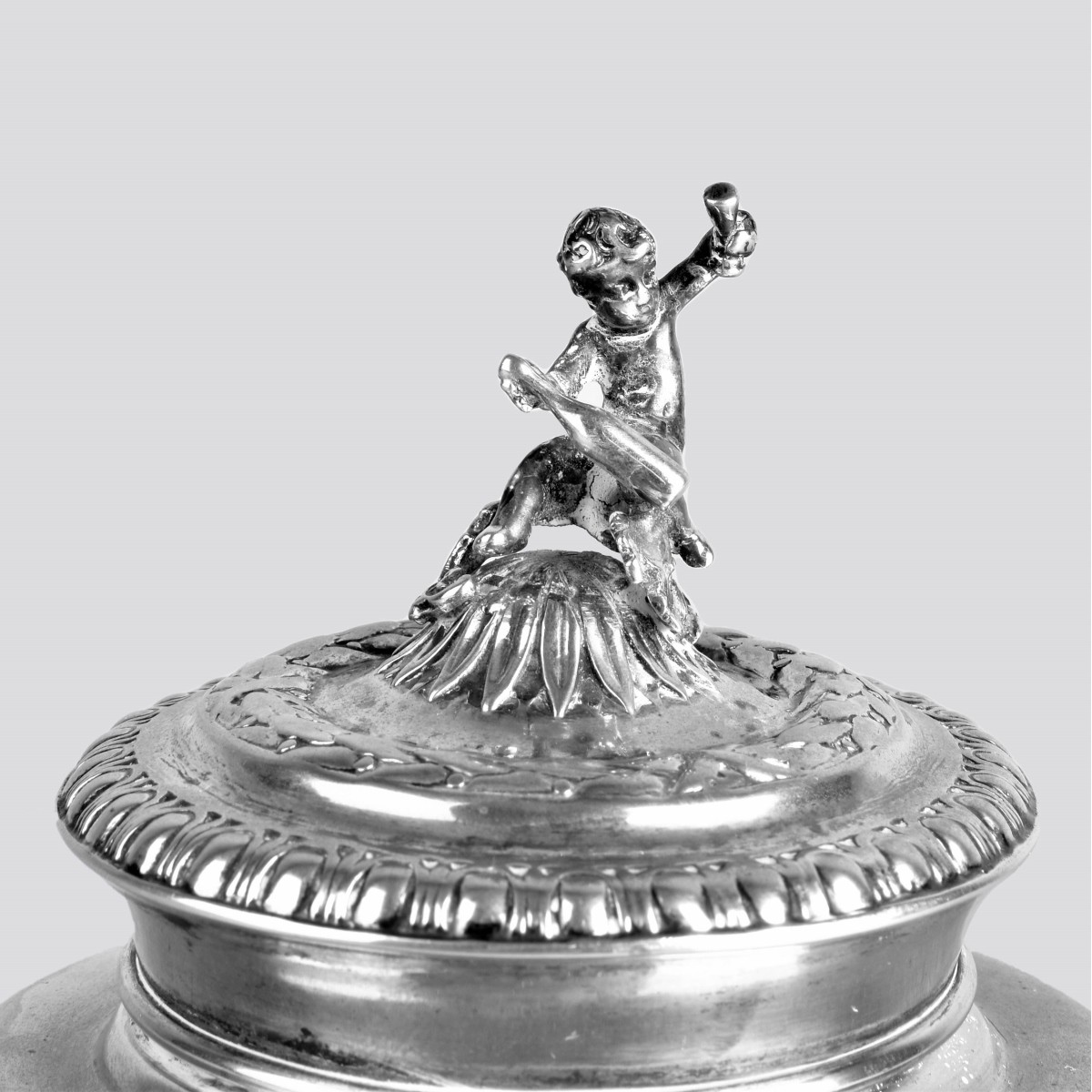 German 800 Repousse Silver Tea Caddy