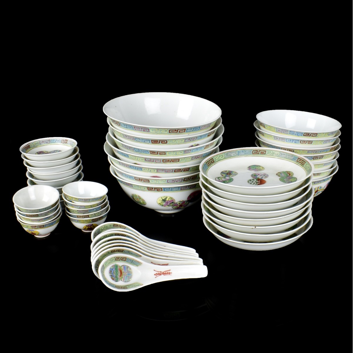 Chinese Famille Rose Dinnerware