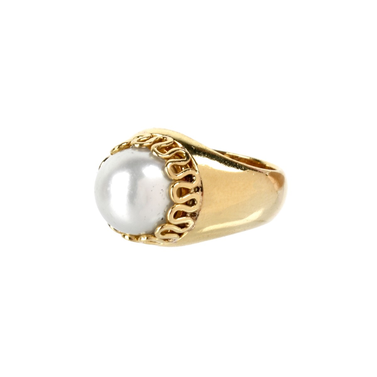 Tiffany & Co Pearl and 18K Ring