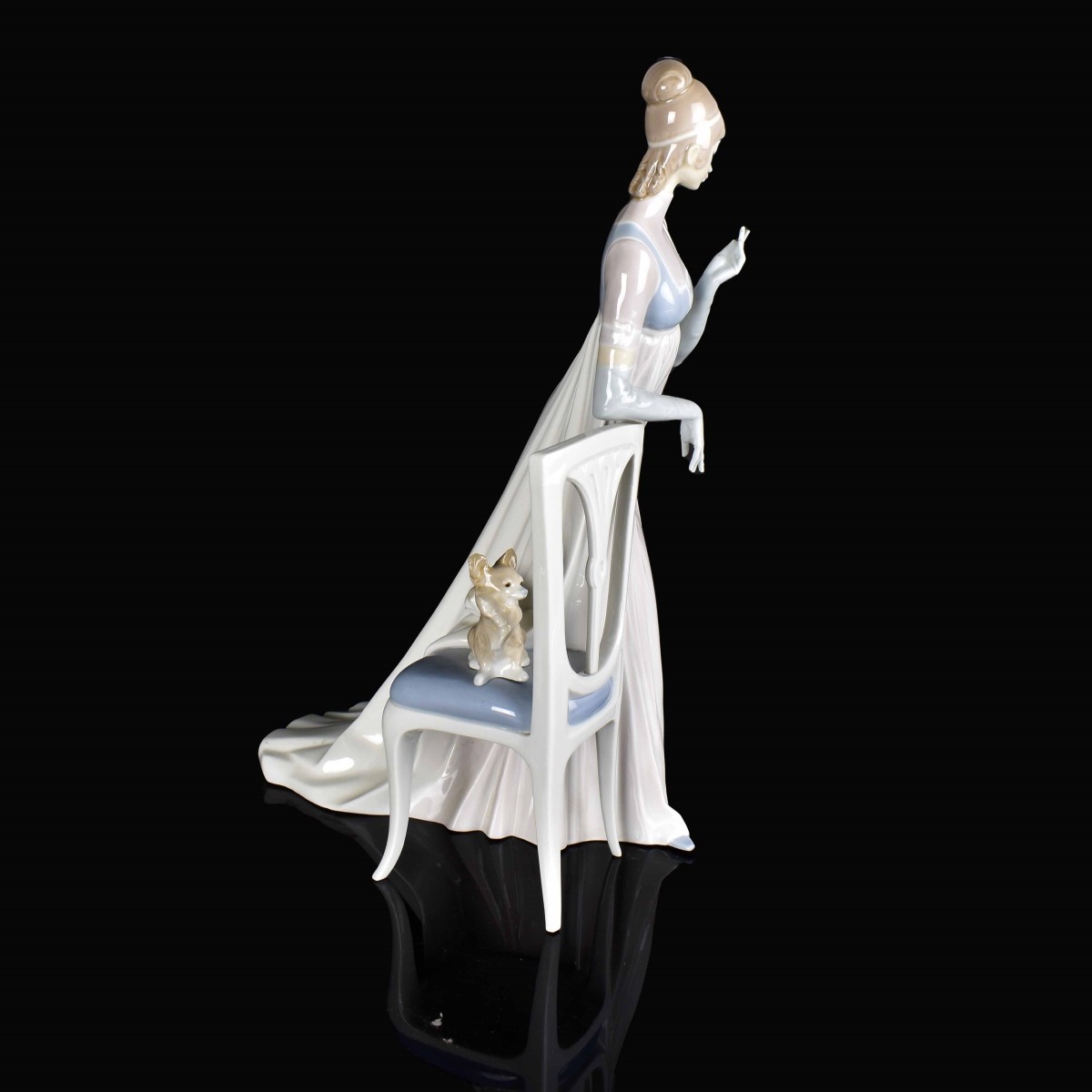 Large Lladro Porcelain Figurine