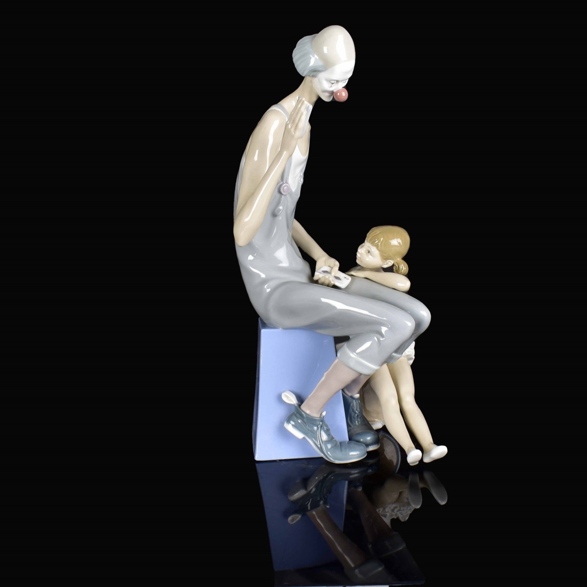 Large Lladro Porcelain Figurine