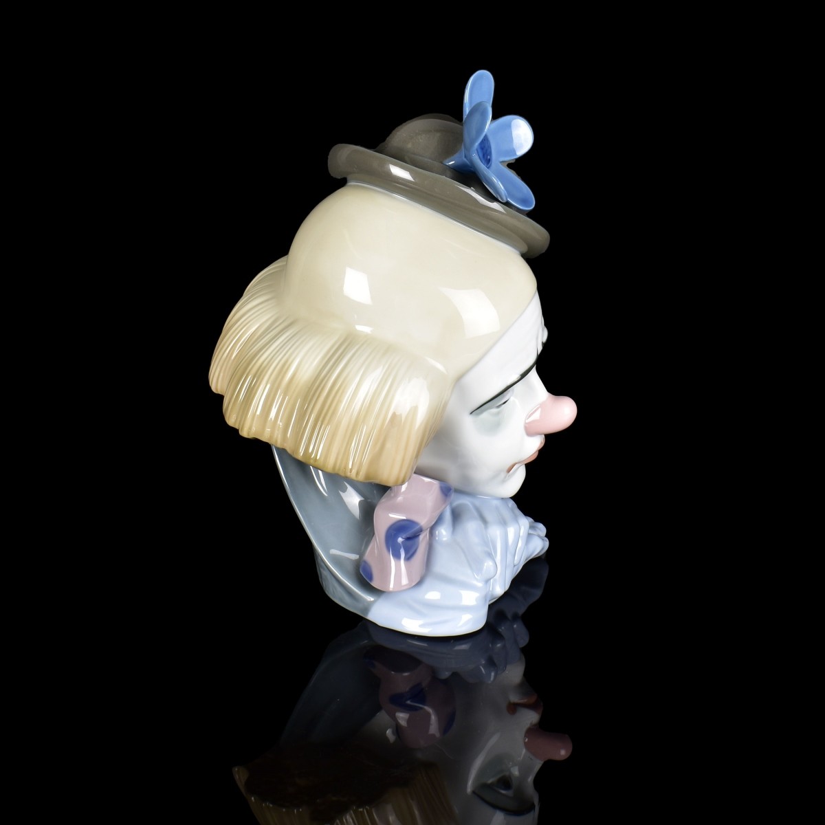 Lladro Porcelain Figurine