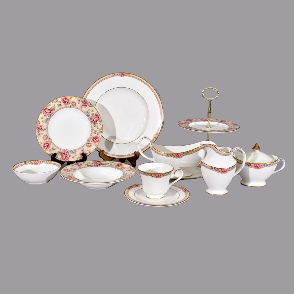 Royal Doulton "Darjeeling" Dinner Service