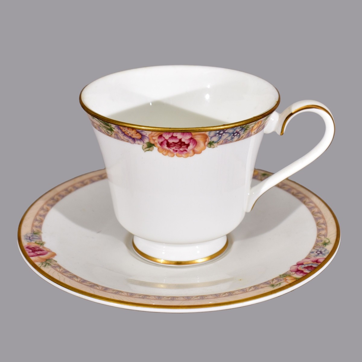 Royal Doulton "Darjeeling" Dinner Service