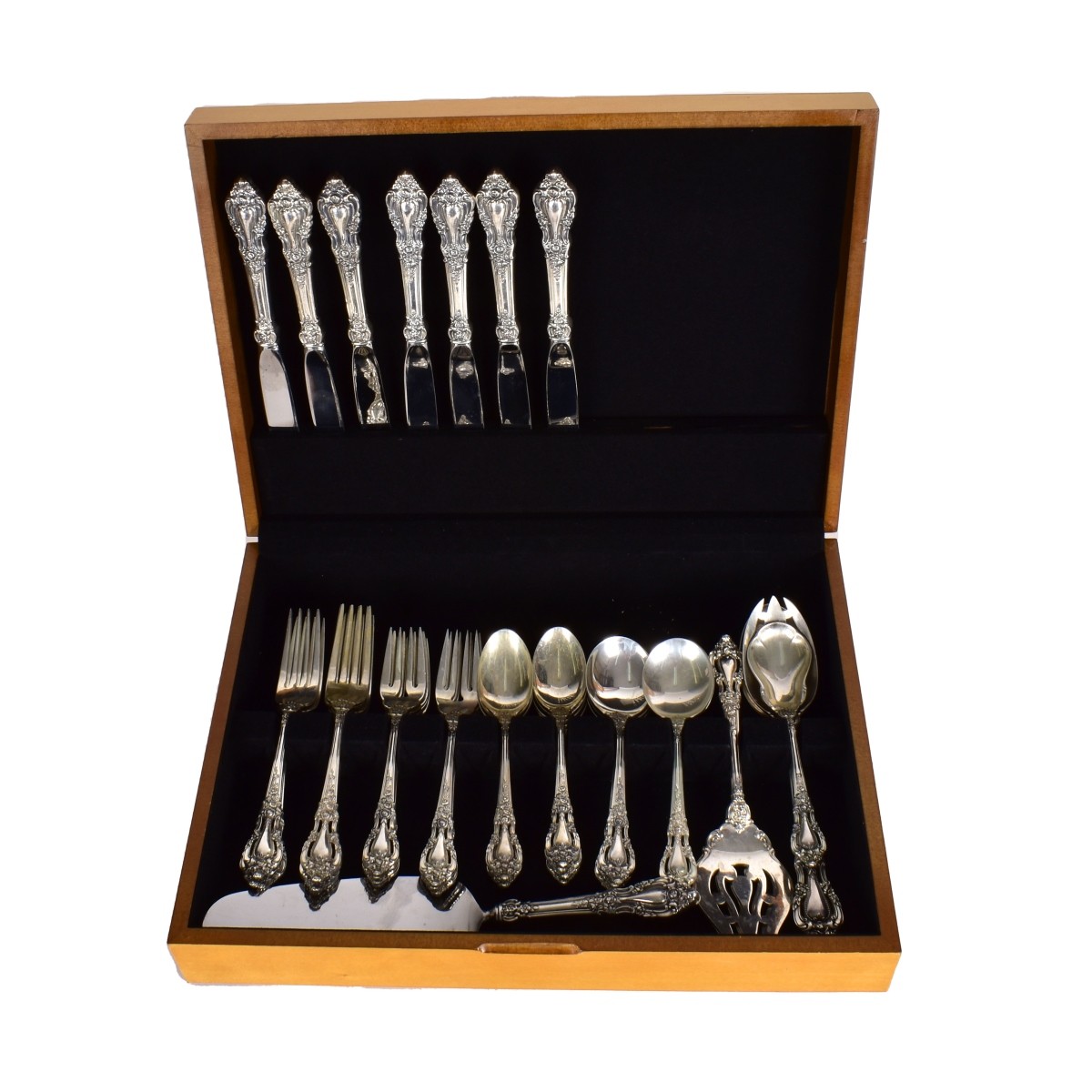 Lunt "Eloquence" Sterling Flatware