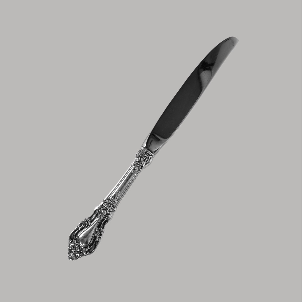 Lunt "Eloquence" Sterling Flatware