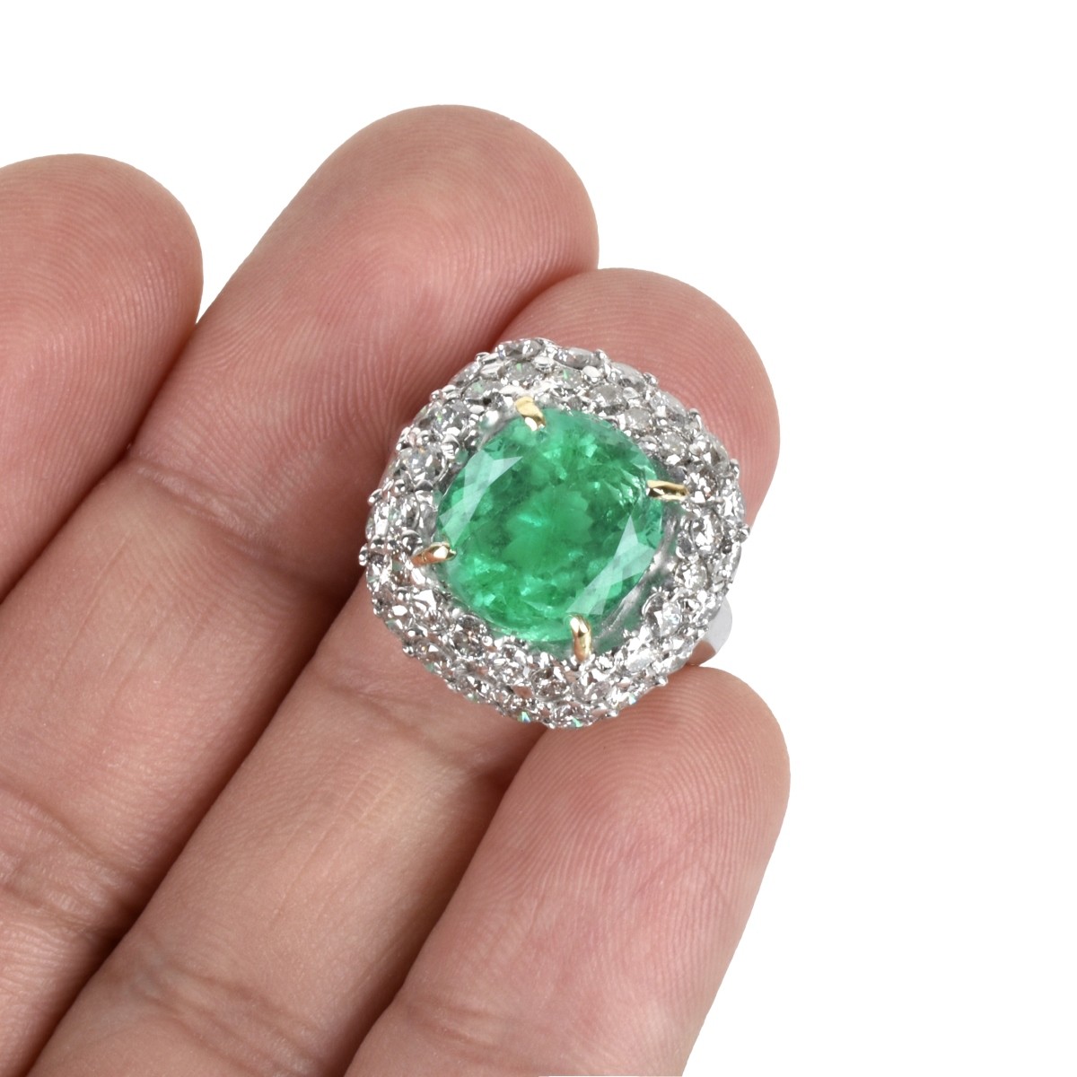 Emerald, Diamond and Platinum Ring