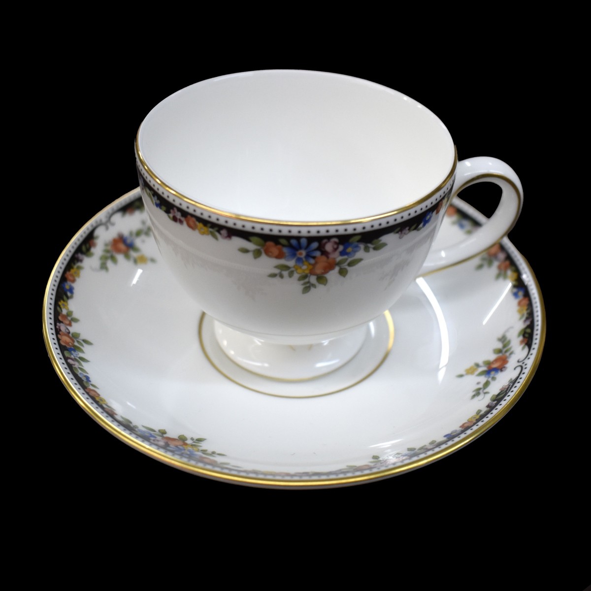 Wedgwood "Osborne" Dinner Service