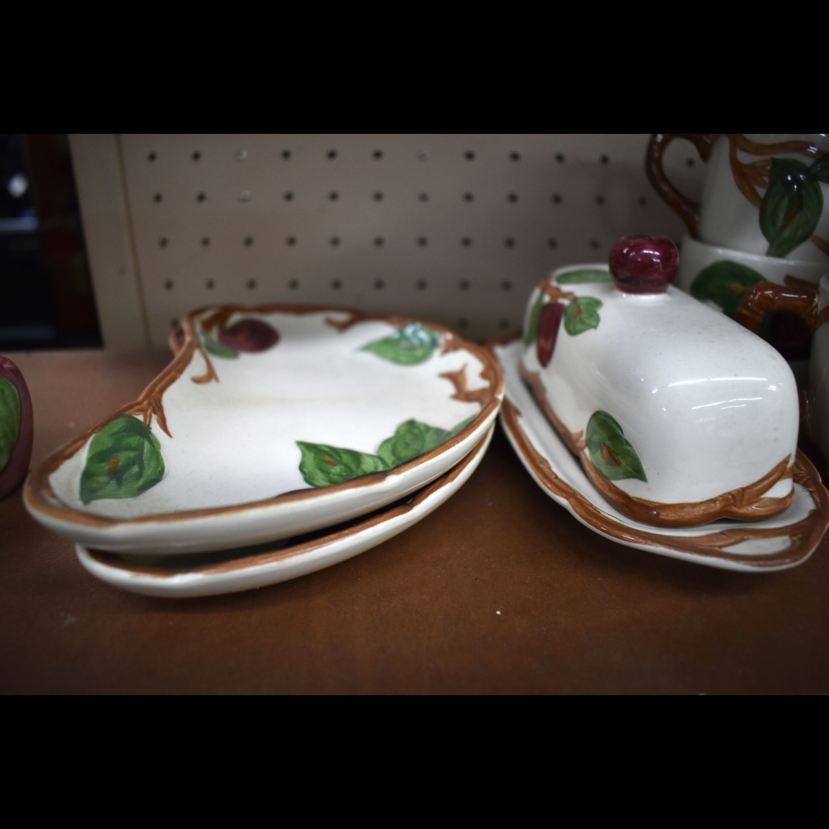 Franciscan Apple USA China Set