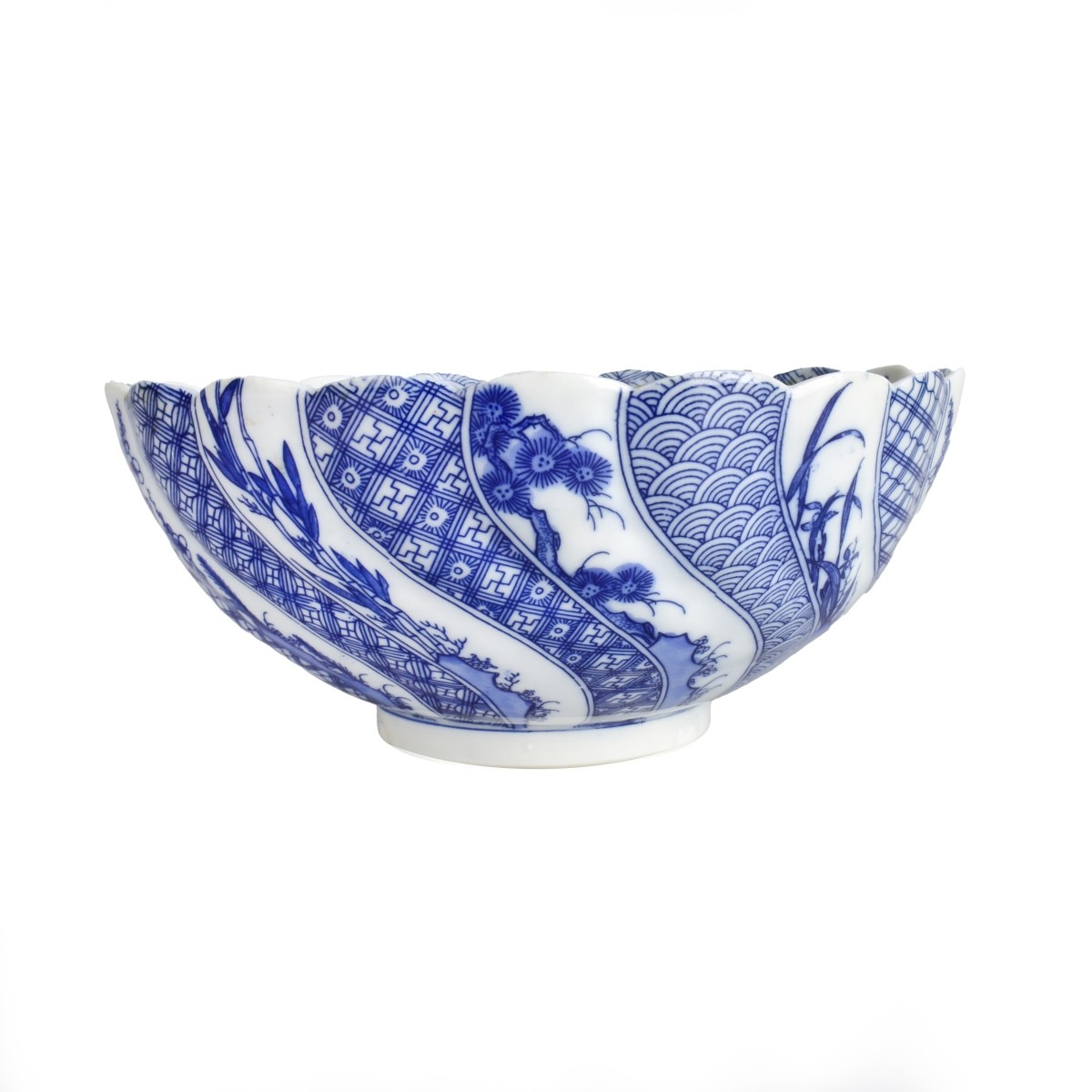 Japanese Blue and White Scalloped Bowl