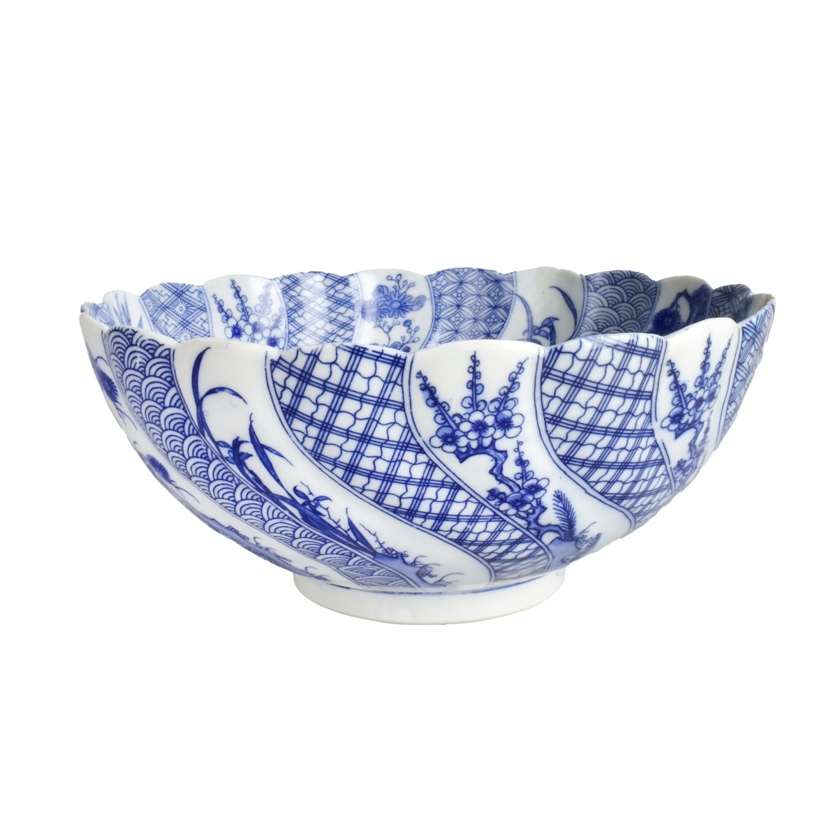 Japanese Blue and White Scalloped Bowl