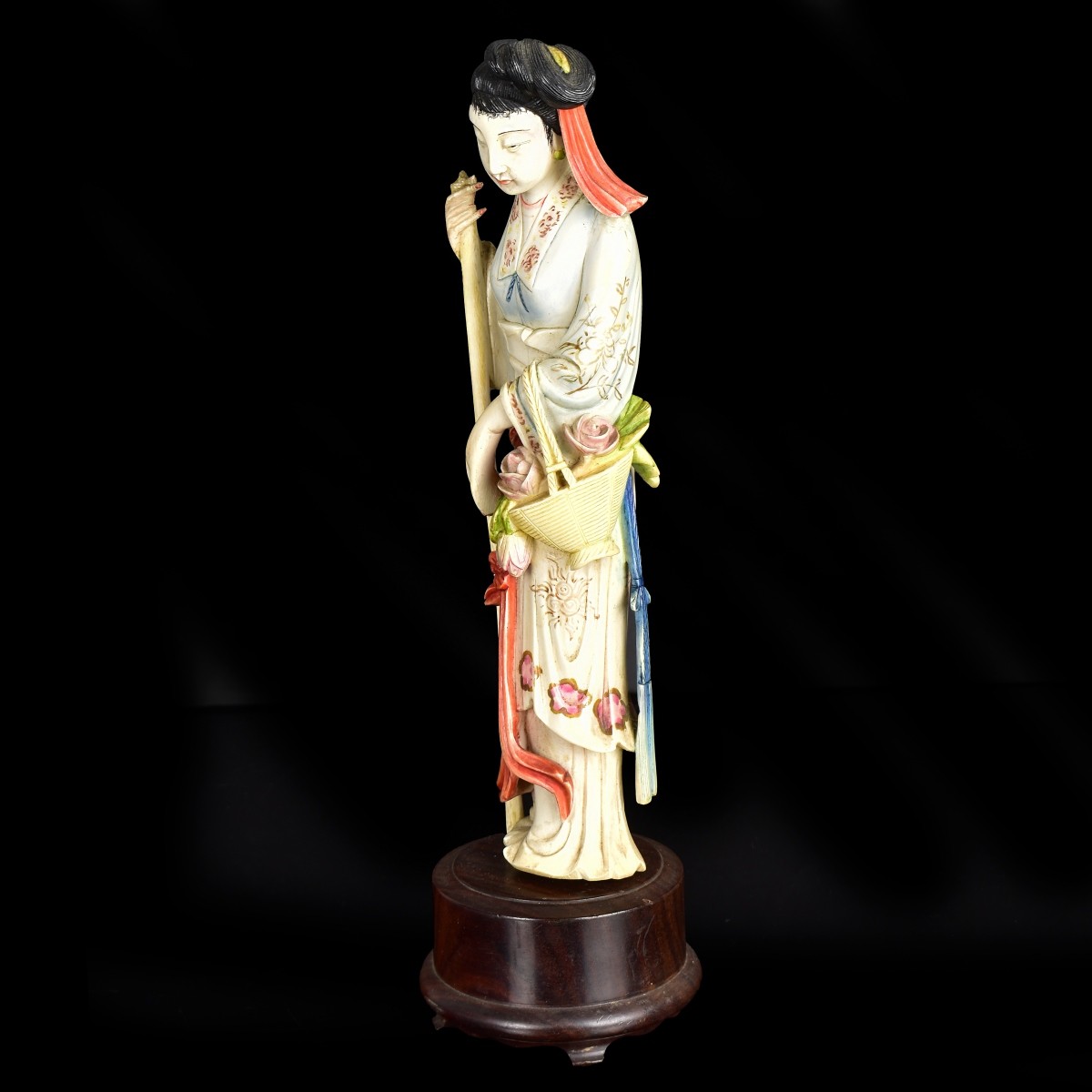 Antique Chinese Carved Figurine