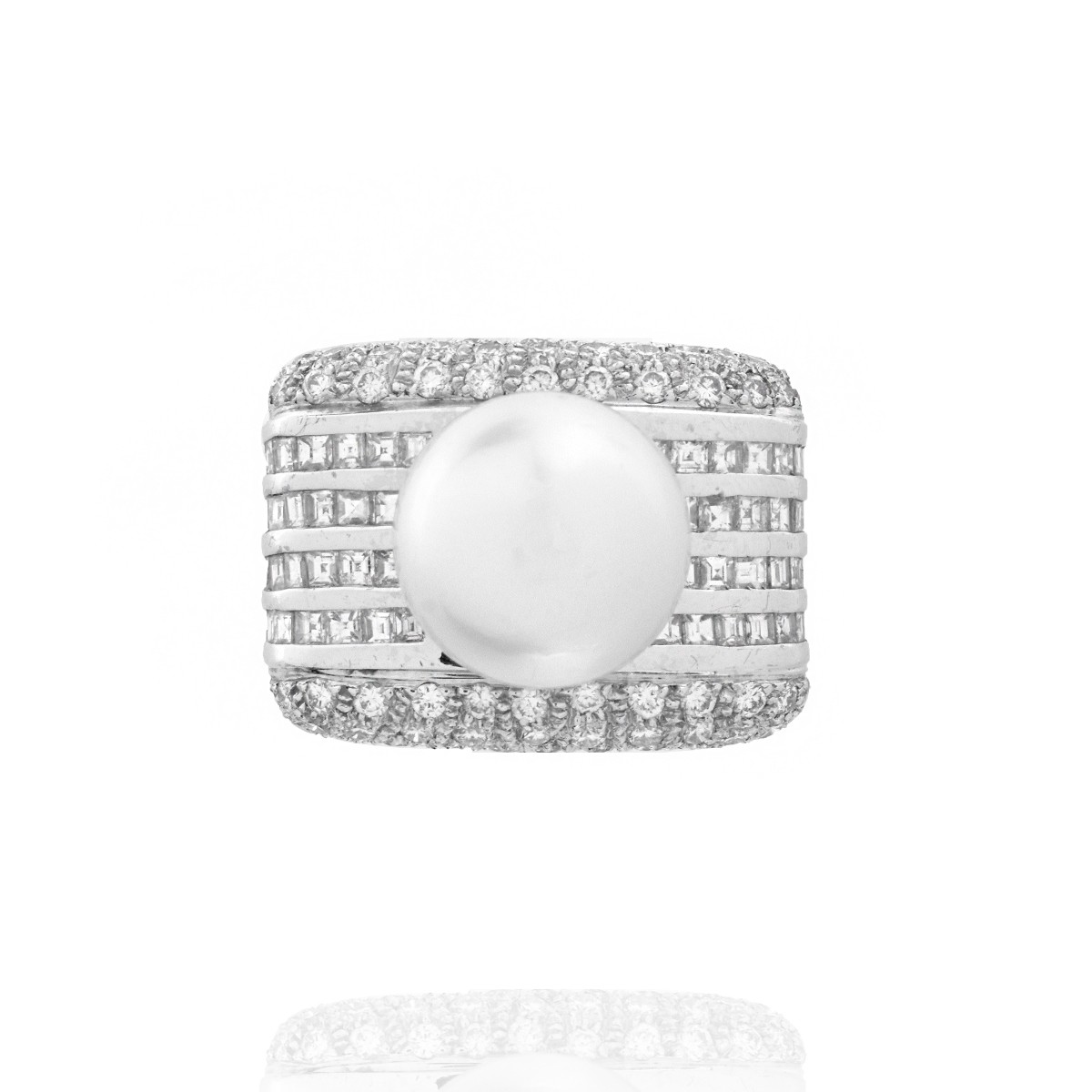 Diamond, Pearl and 18K Ring