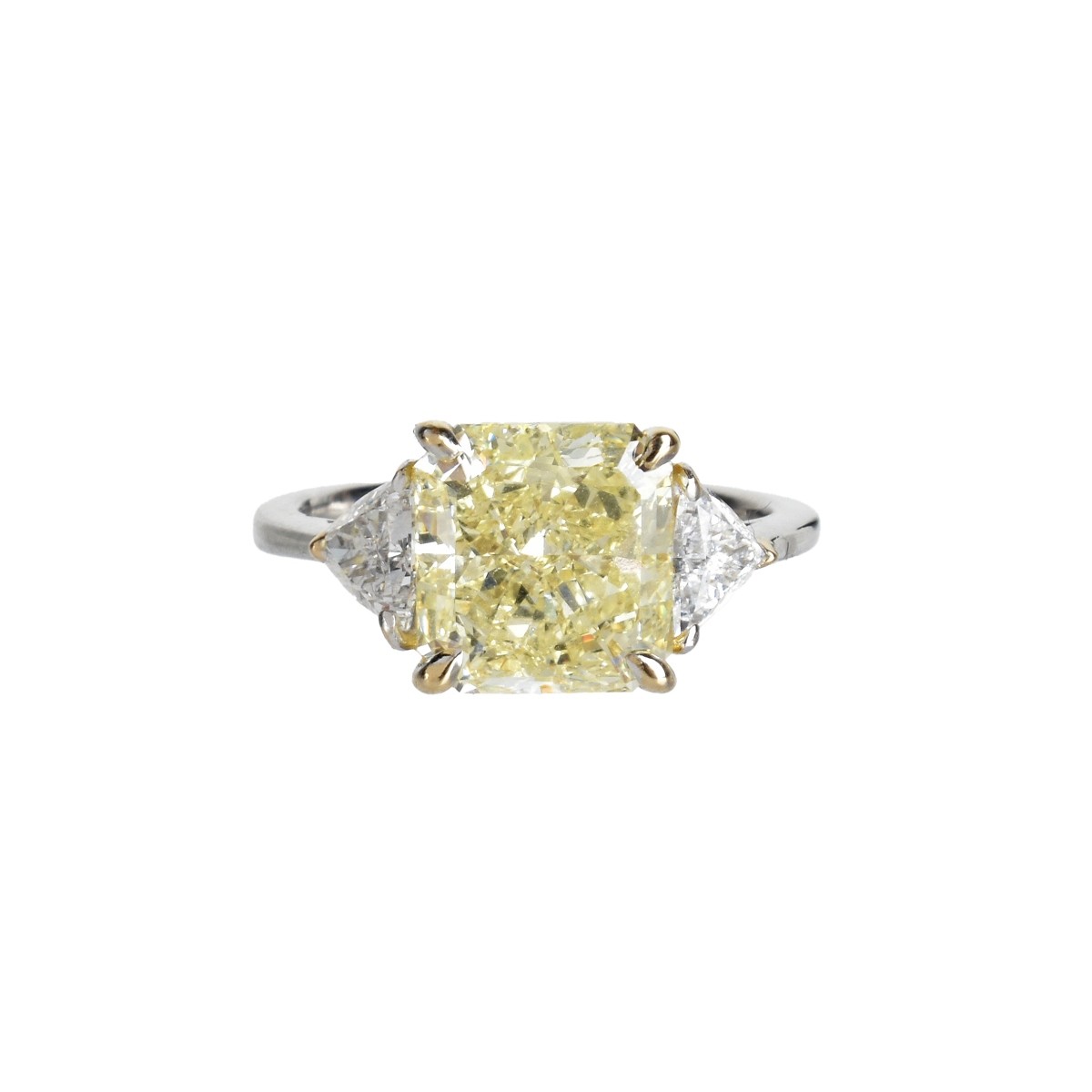 Diamond and 18K Ring