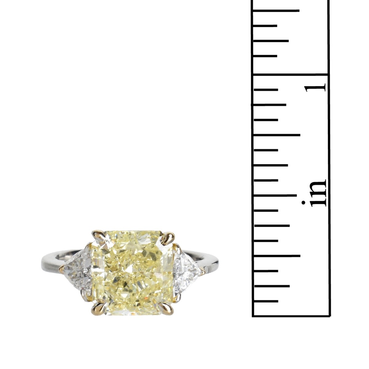 Diamond and 18K Ring