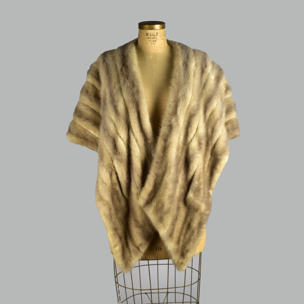 Natural Azurene Mink Stole