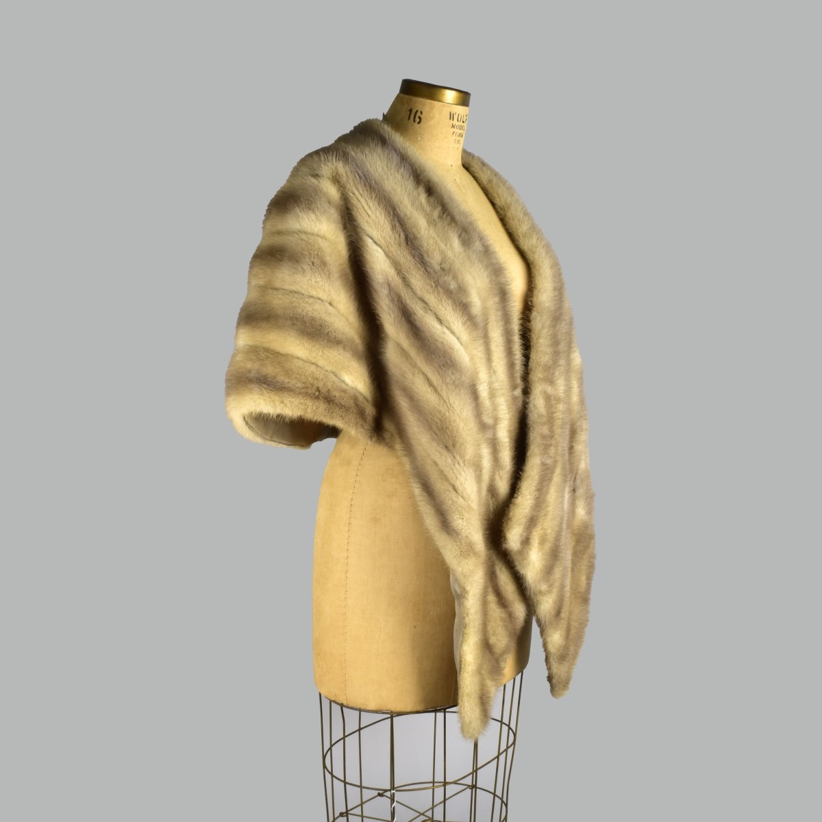 Natural Azurene Mink Stole