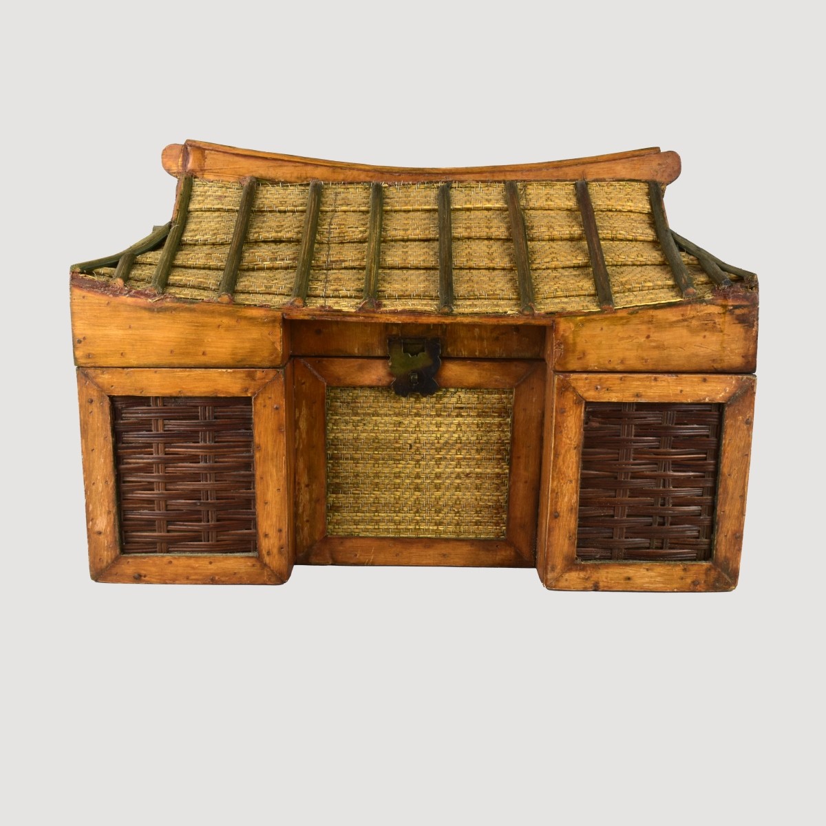 Boho Pagoda Mini Trunk