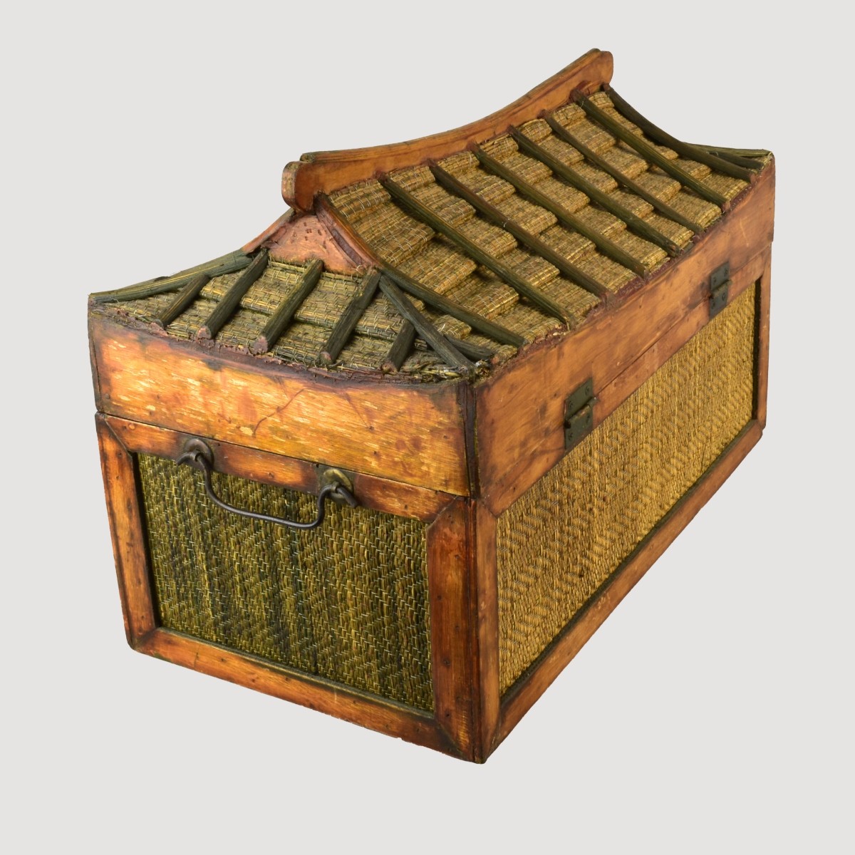 Boho Pagoda Mini Trunk