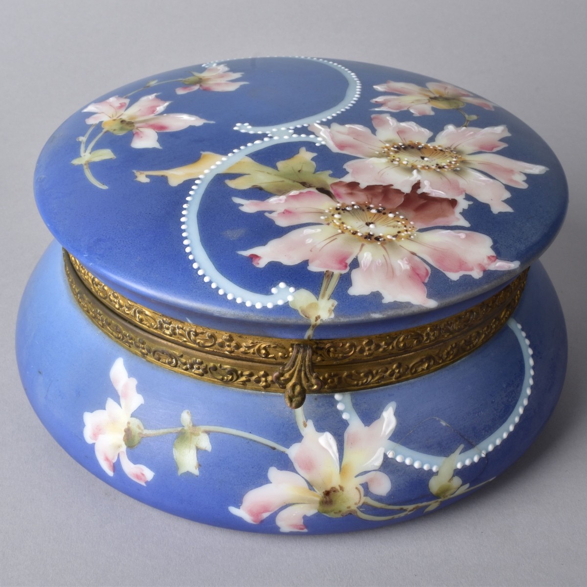 Porcelain Hand Painted Round Dresser Box