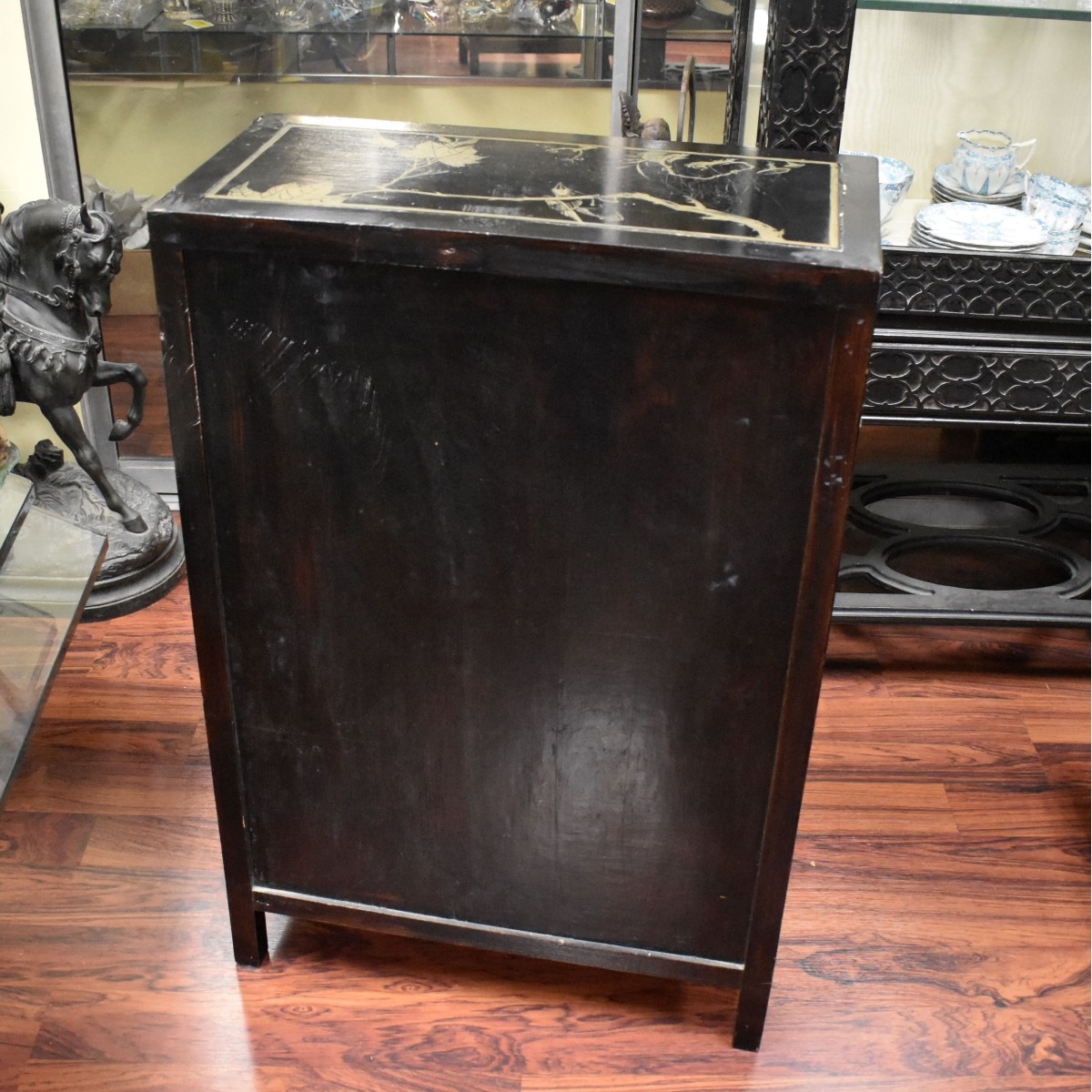 Chinese Lacquer Wood Cabinet