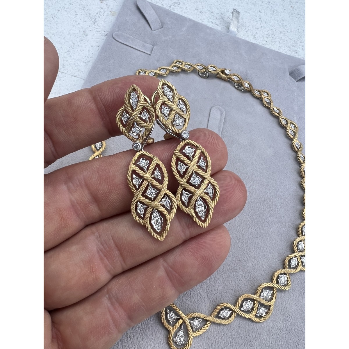 Buccellati Diamond and 18K Suite