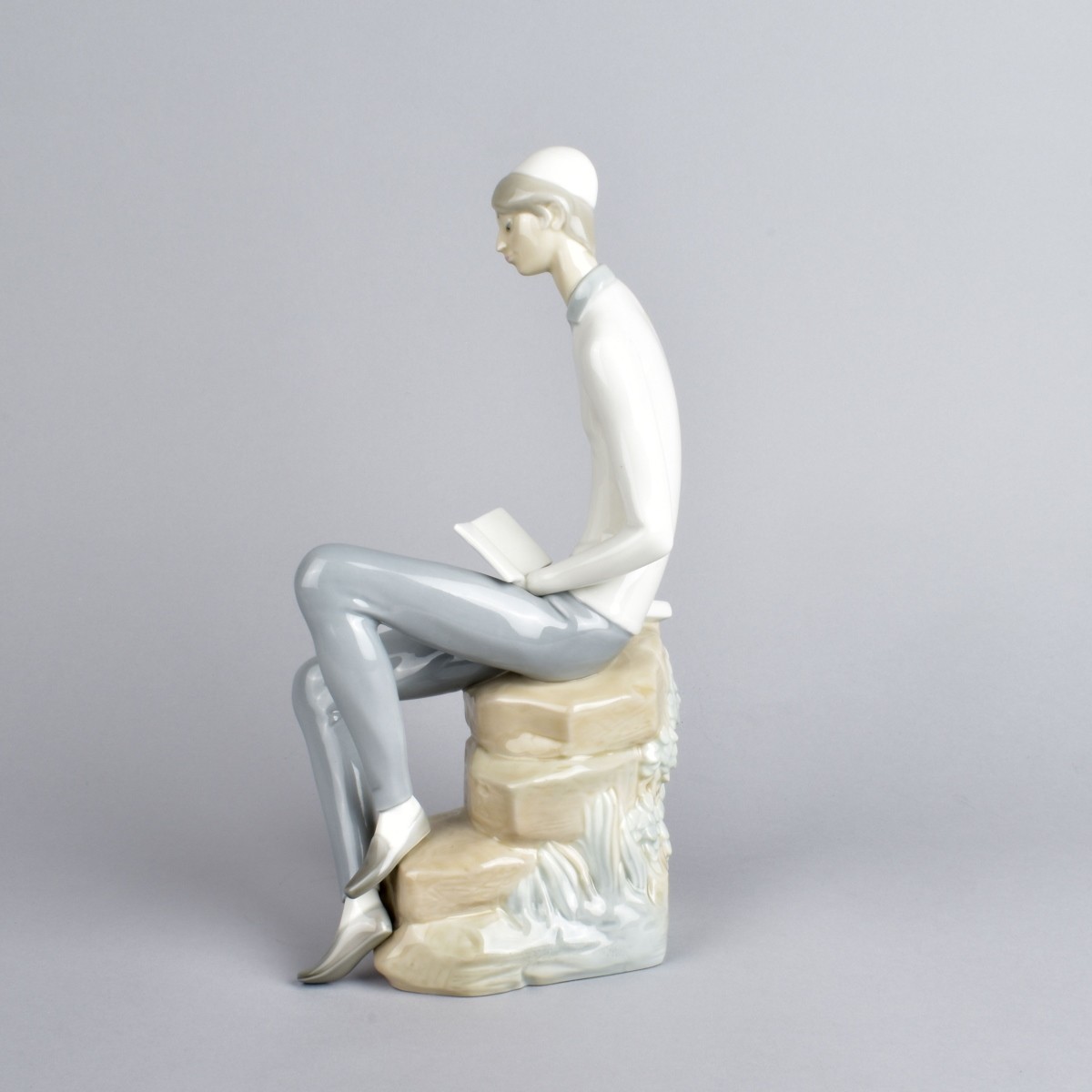 Lladro Porcelain Figurine
