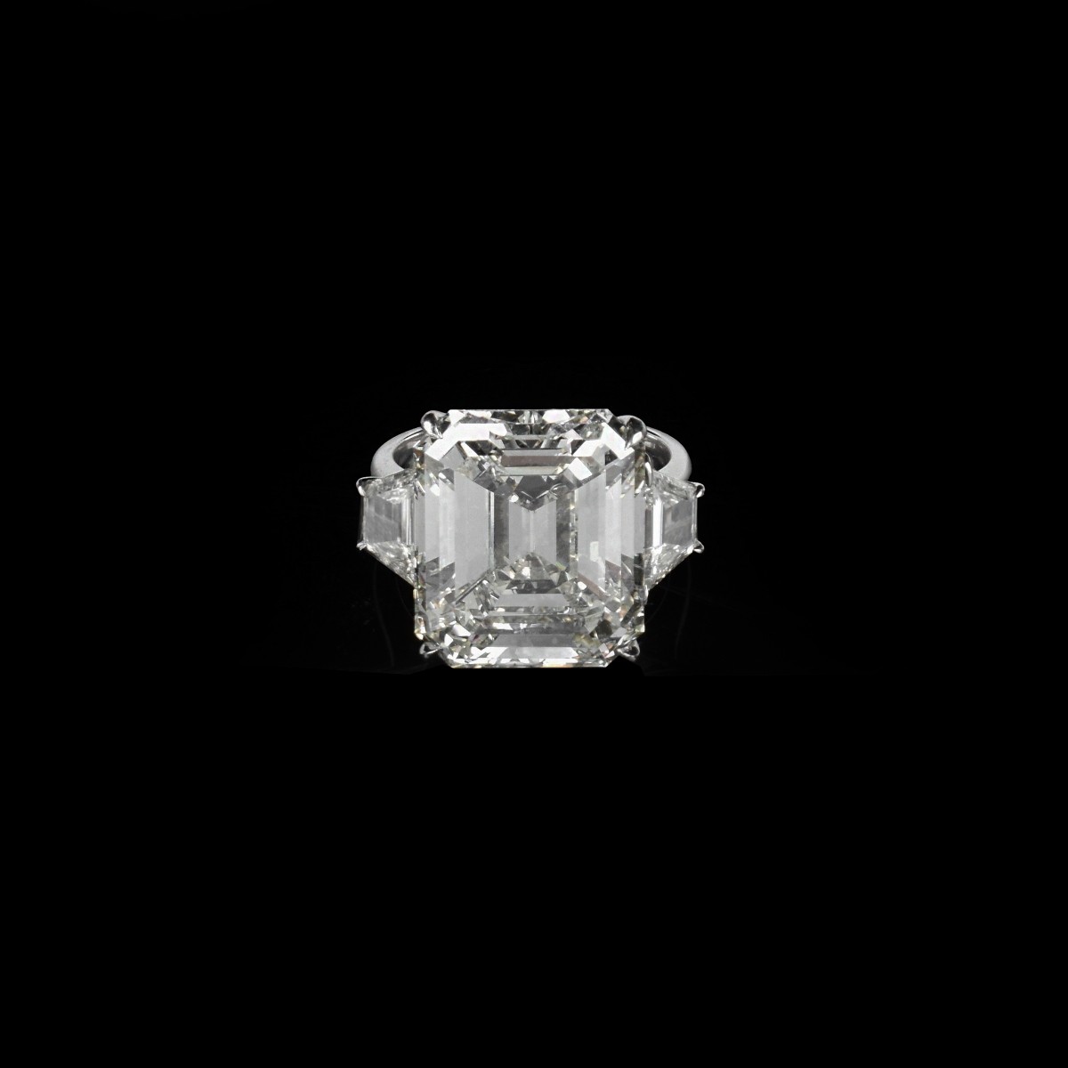 GIA 15.22 Carat Diamond and Platinum Ring