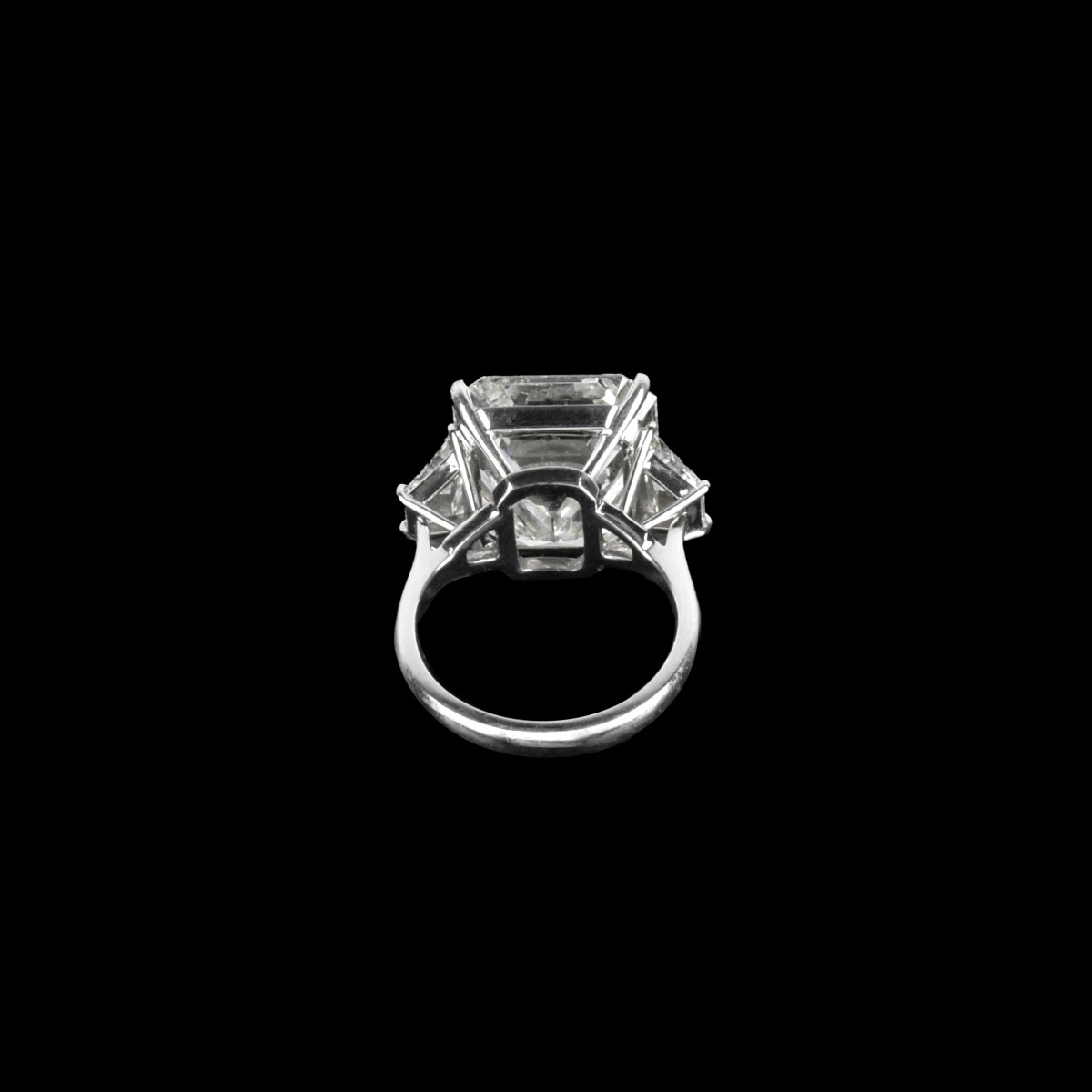 GIA 15.22 Carat Diamond and Platinum Ring